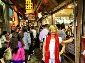 in the 'old' street at Chiufen