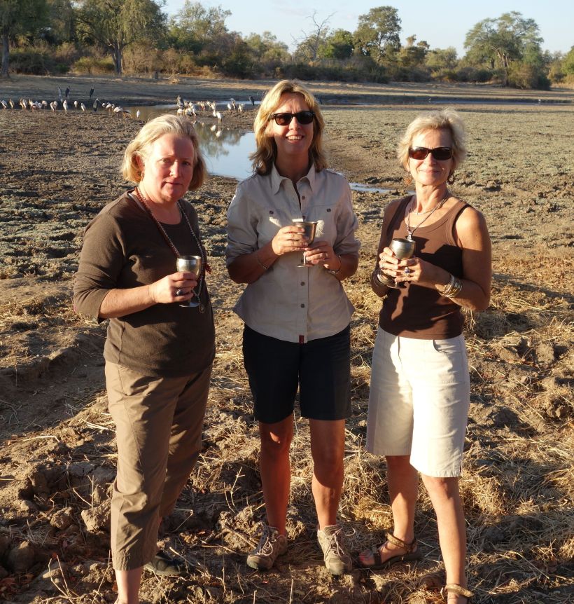 The three graces, sipping champers