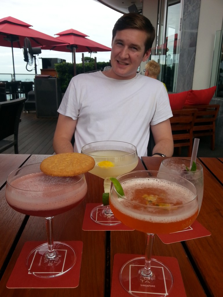 Cocktails at Ku de ta