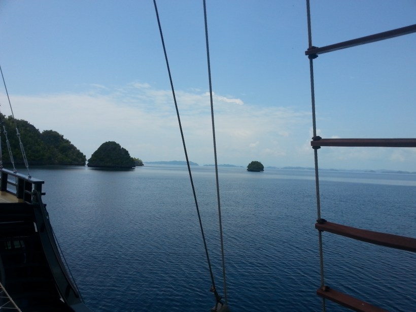 A pattern if islands (do you remember that lovely book?)