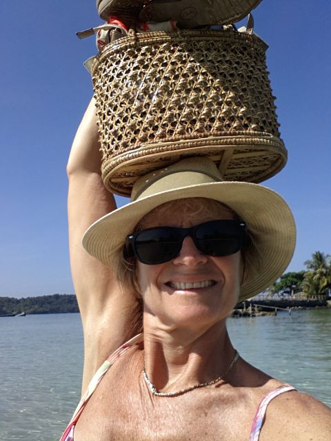 African woman comes to Mynamar