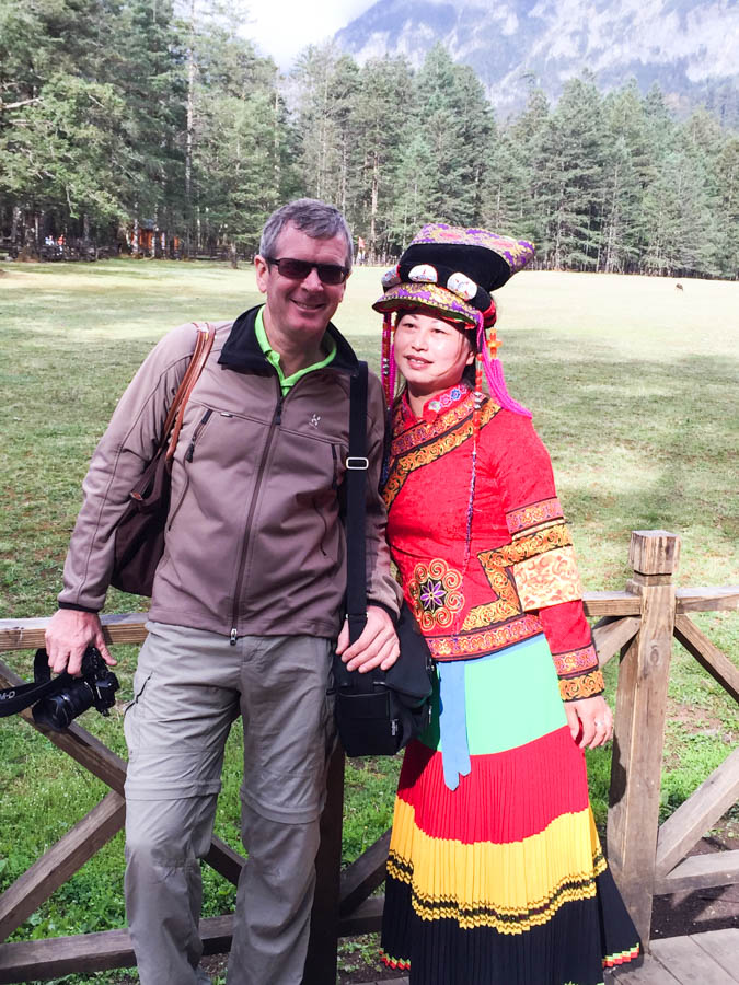 Ross with another girlfriend