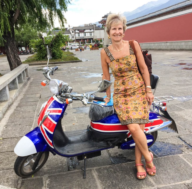 Union Jack scooter in Dali